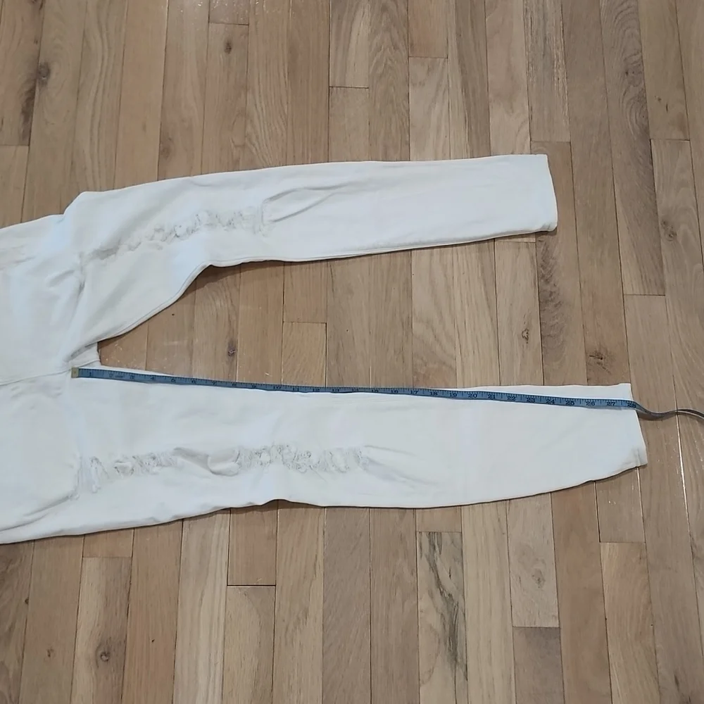 Express Jeans. Size 0R - Picture 6 of 13